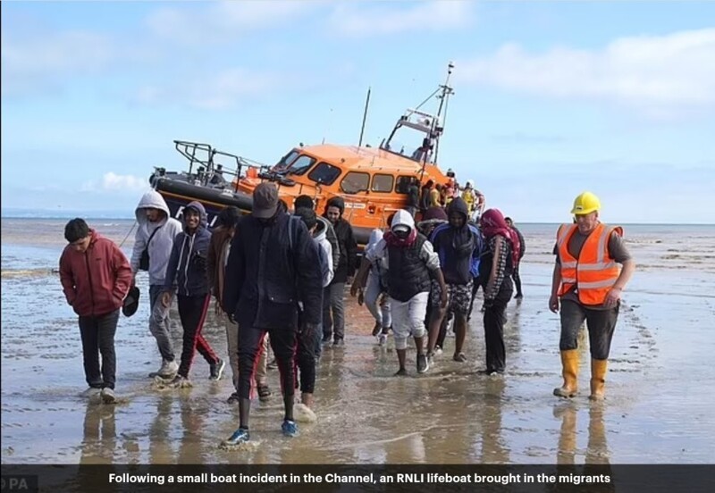 Из лодки с нелегальным мигрантами - в отель 4*. Беженец из Албании хвастается в TikTok своей жизнью за счет британских налогоплательщиков