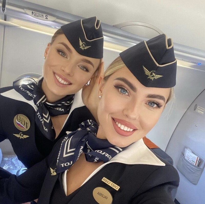 В какой российской авиакомпании работают самые красивые стюардессы?