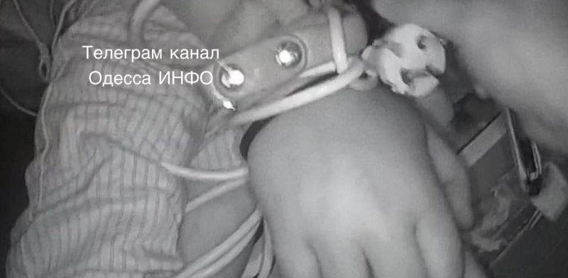 В Одессе юноша избил и привязал к батарее арендодателя, после чего подался в бега