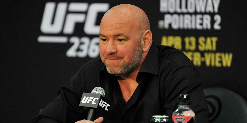 Глава UFC: российские бойцы могут выходить с национальным флагом
