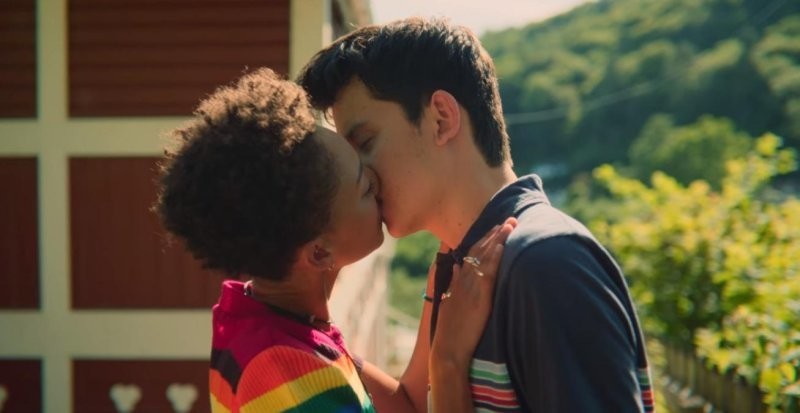 Американские подростки хотят видеть меньше секса в кино и больше дружбы