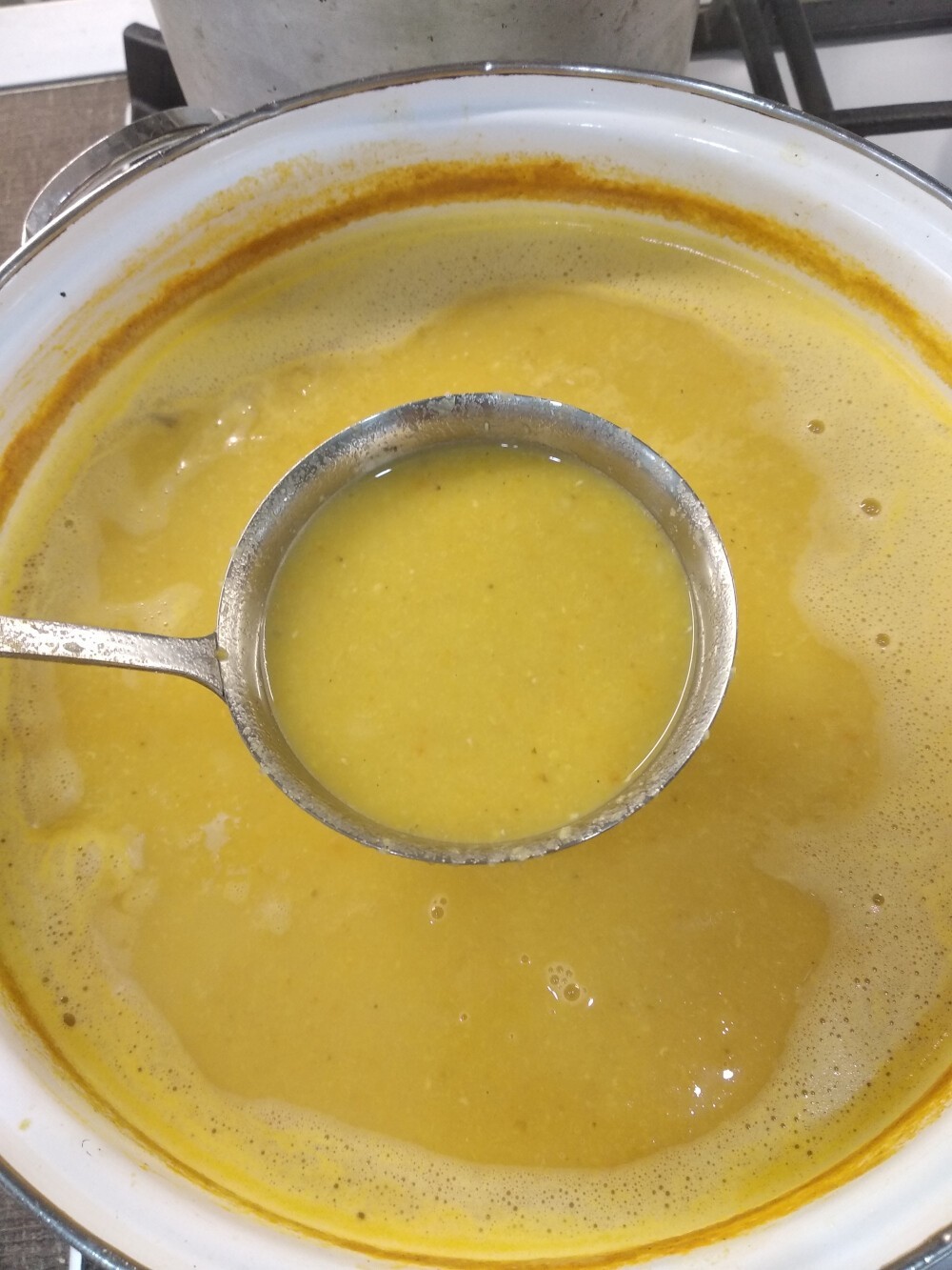 Рецепт вкусного чечевичного супа с копчёностями