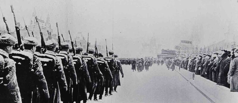 Главархив Москвы показал уникальные фото и видео парада 1941 года⁠⁠