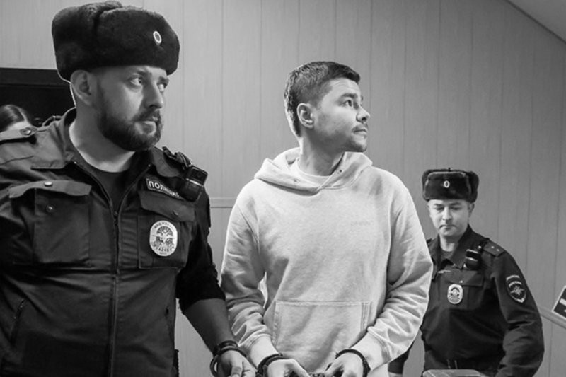 «Невозможно же обмануть столько людей»: инфобизнесмен Аяз Шабутдинов услышал судебный вердикт и расплакался