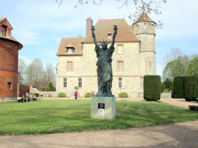 3. Статуя Свободы в Париже