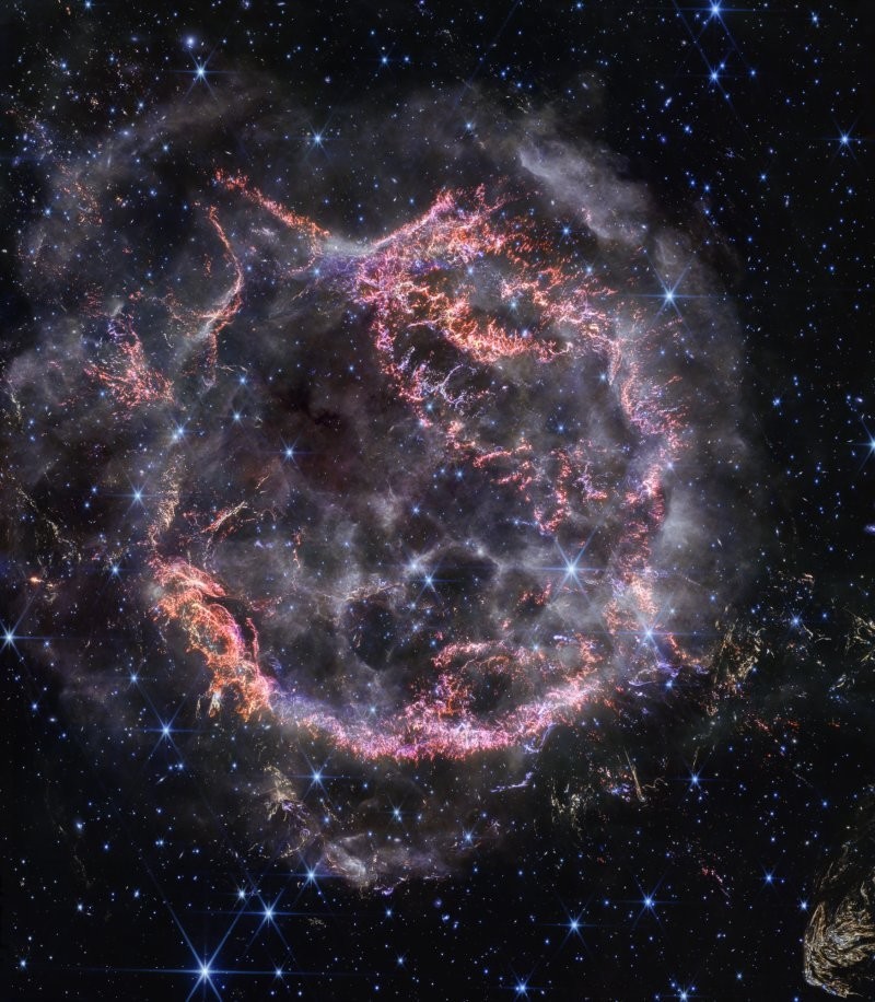 Телескоп "Джеймс Уэбб" сделал снимок взорвавшейся звезды