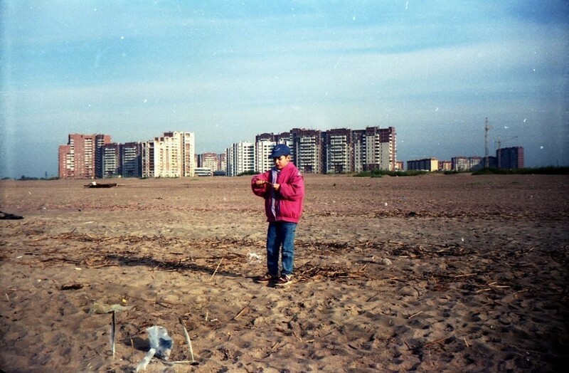 Пляж на месте будущего парка 300-летия Санкт-Петербурга.