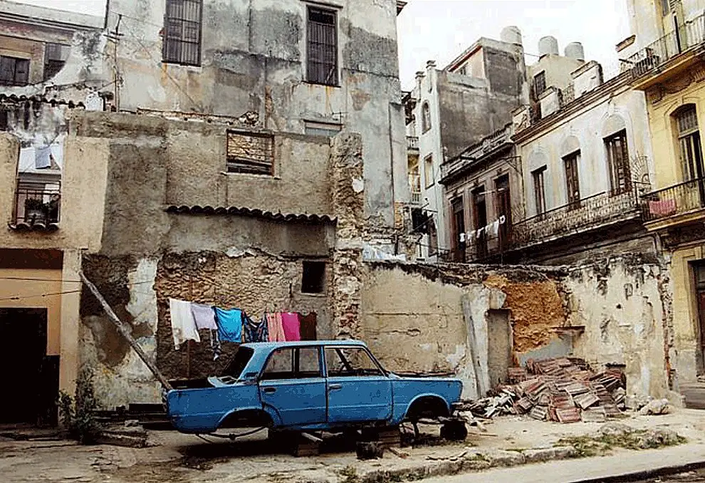 Куба июнь 2024. Гавана Куба бедность. Гавана Куба трущобы. Куба Гавана руины. Куба Гавана жилые районы.