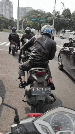 Все еще в потоке