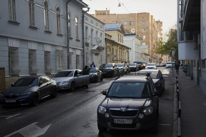 История появления платных парковок в Москве