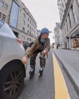 Нежданчик прилетел