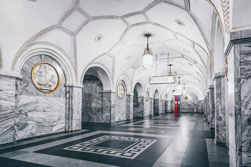 Подземные дворцы Кольцевой линии московского метро⁠⁠