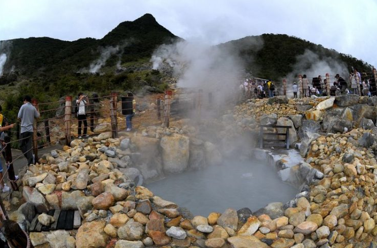 Черные яйца Овакудани