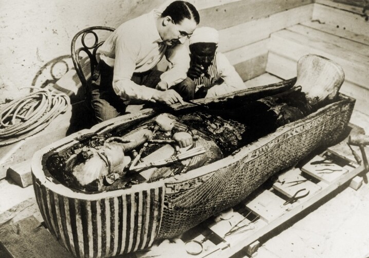 12. Историческое событие: открытие гробницы фараона Тутанхамона археологом Говардом Картером в 1922 году