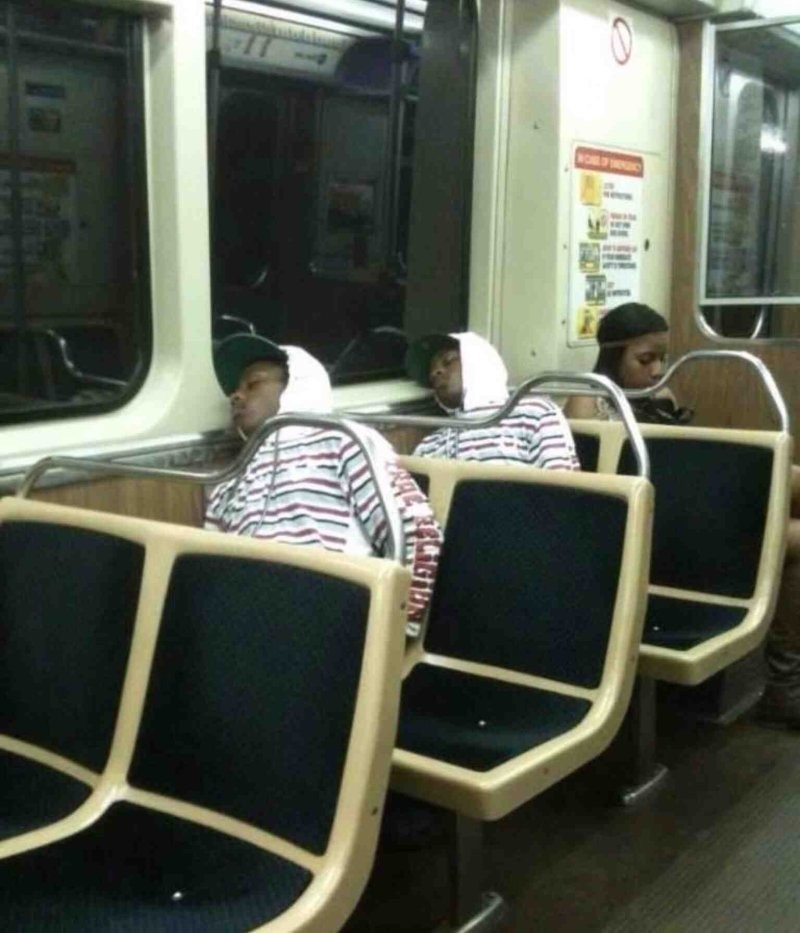13. Неспящие в метро