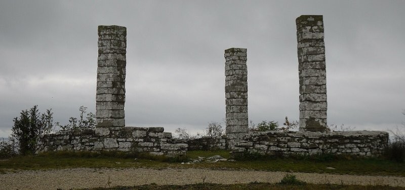 Галгбергет Галлоус и мрачная история древних колонн