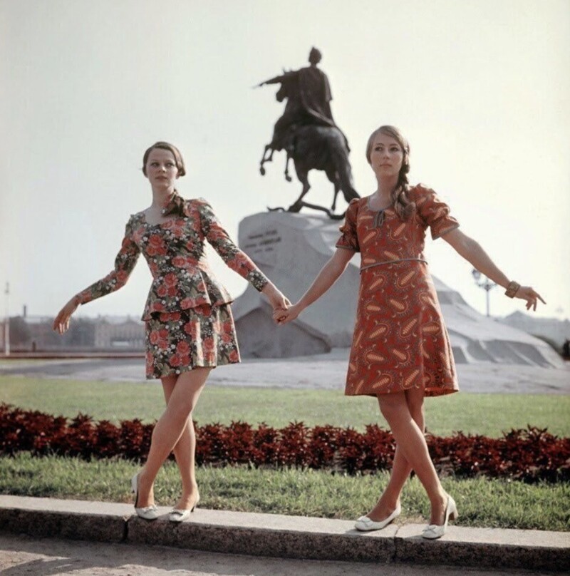 3. Советские модели демонстрируют новые наряды, 1968 год