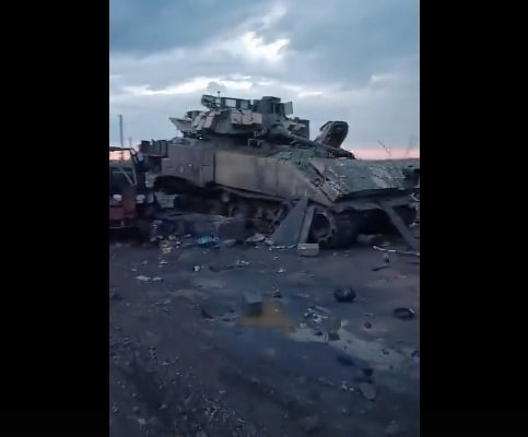 Появились новые кадры уничтоженной колонны ВСУ в Курской области. Съёмка от наших ребят!