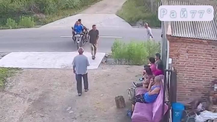 Парень что спас меня оказался. Парень что спас меня оказался