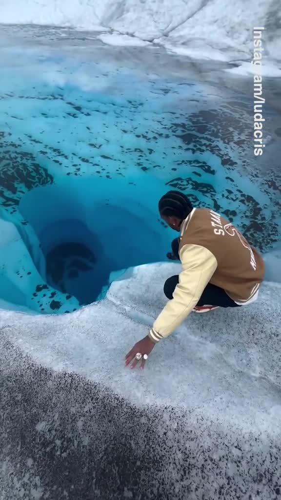 Пейте воду после массажа. В нем воду после этой. Вода из под крана. В нем воду после этой. Мутная вода.