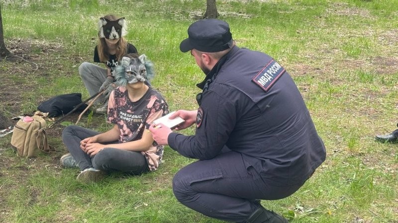 В России хотят наказывать родителей квадроберов за выгул детей на поводке и укушенных прохожих
