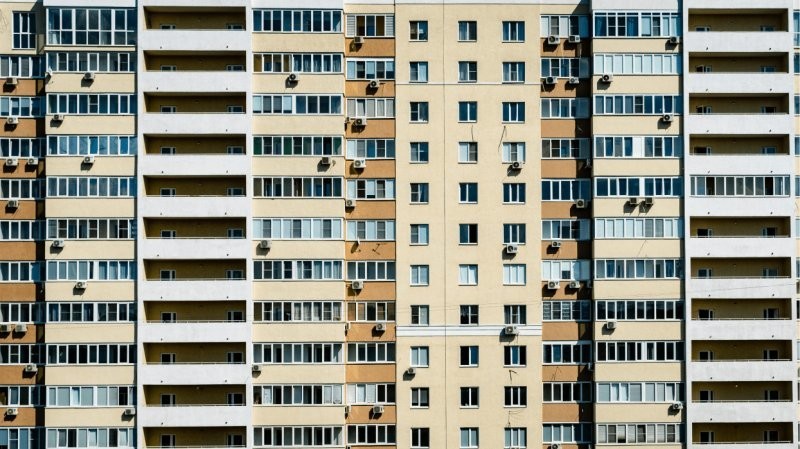 Эксперты подсчитали, что на сумму переплаты за однушку в Москве, можно пару раз слетать в космос