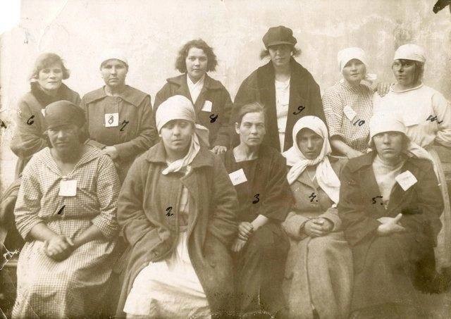 Капсулы времени: истории, спрятанные в старых альбомах