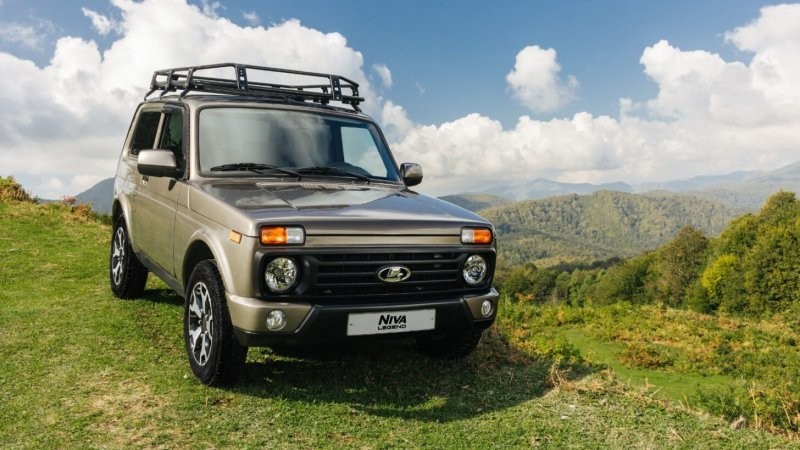 В Германии начались продажи Lada Niva 2025 года: сколько стоит новинка