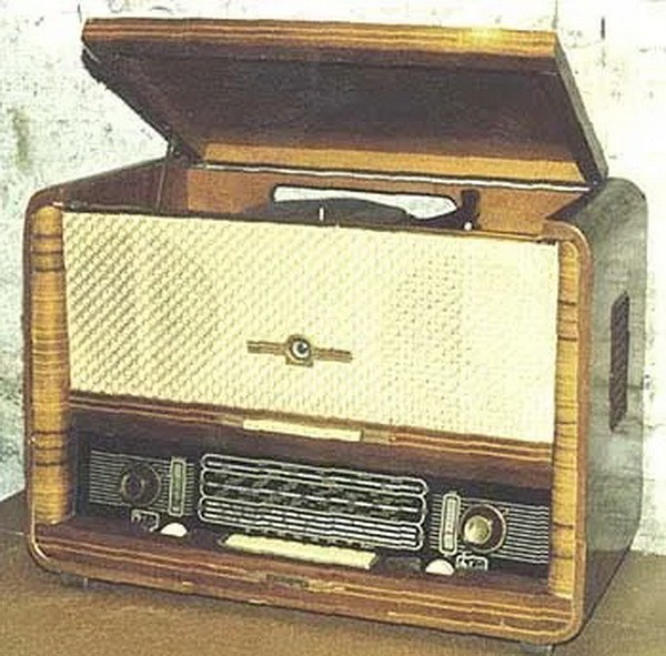 Из старого чулана.Радиотехника-1