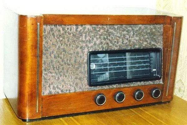 Из старого чулана.Радиотехника-1