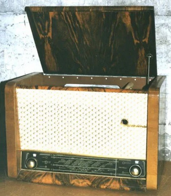 Из старого чулана.Радиотехника-1