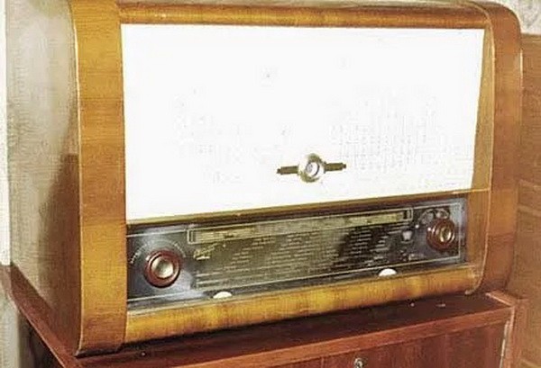 Из старого чулана.Радиотехника-1