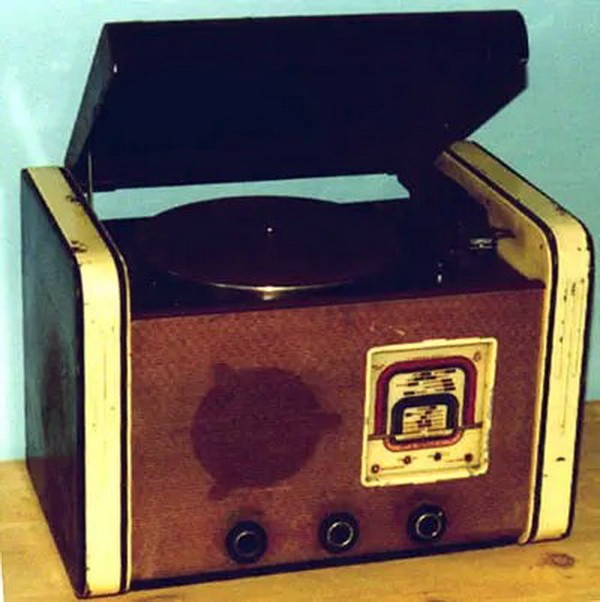 Из старого чулана.Радиотехника-1