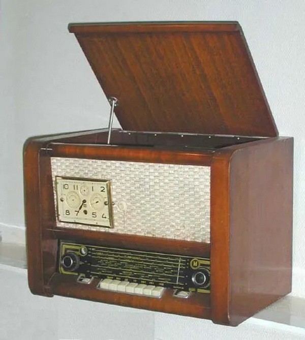 Из старого чулана.Радиотехника-2