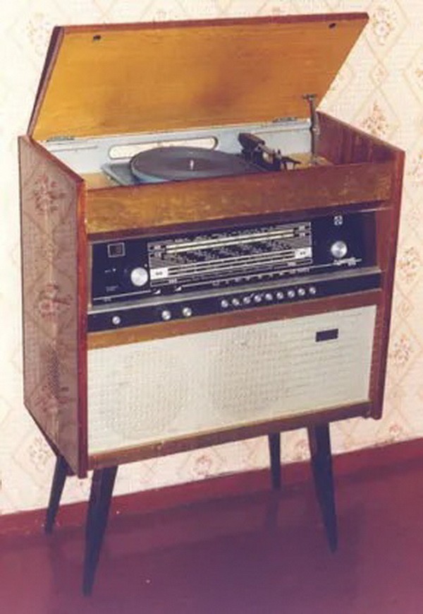 Из старого чулана.Радиотехника-2