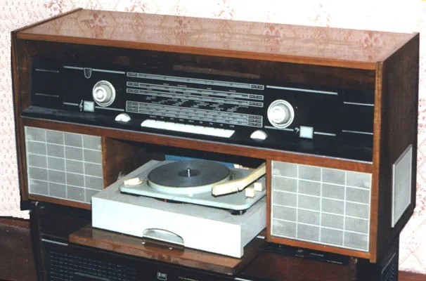 Из старого чулана.Радиотехника-2