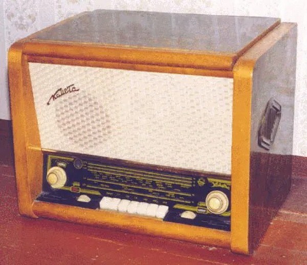 Из старого чулана.Радиотехника-2