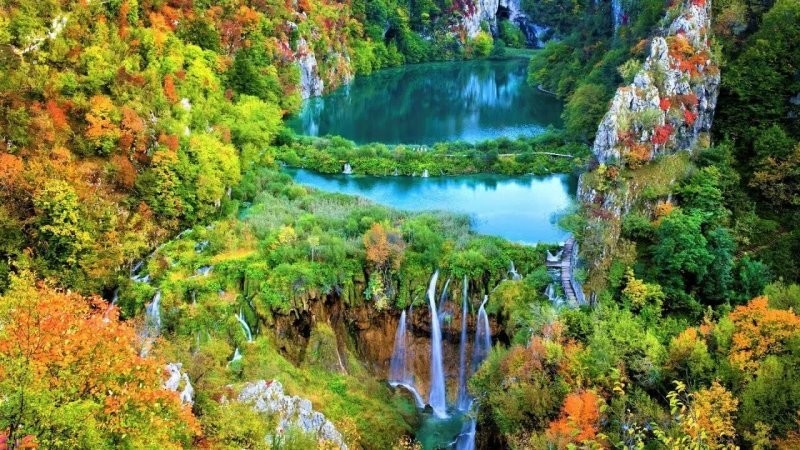 Плитвицкие озёра - живой лабиринт из воды и камня