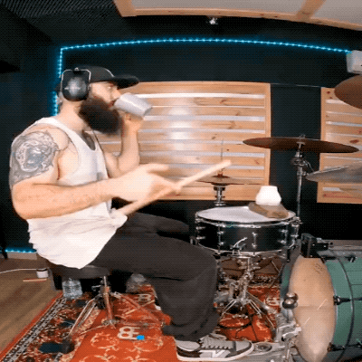 Чаёк без отрыва от дела Чаёк без отрыва от дела