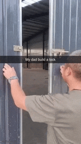 Хороший был замок