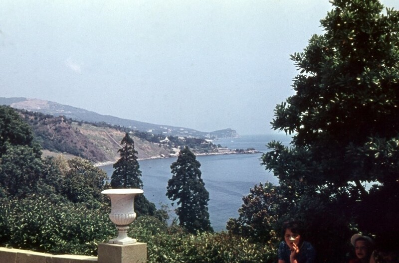 Алупка. Вид от Воронцовского дворца