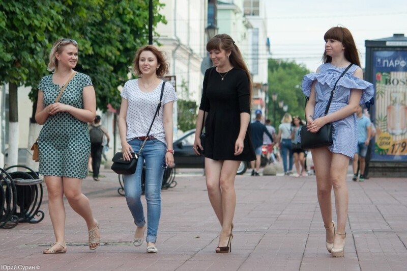 Глазея по сторонам