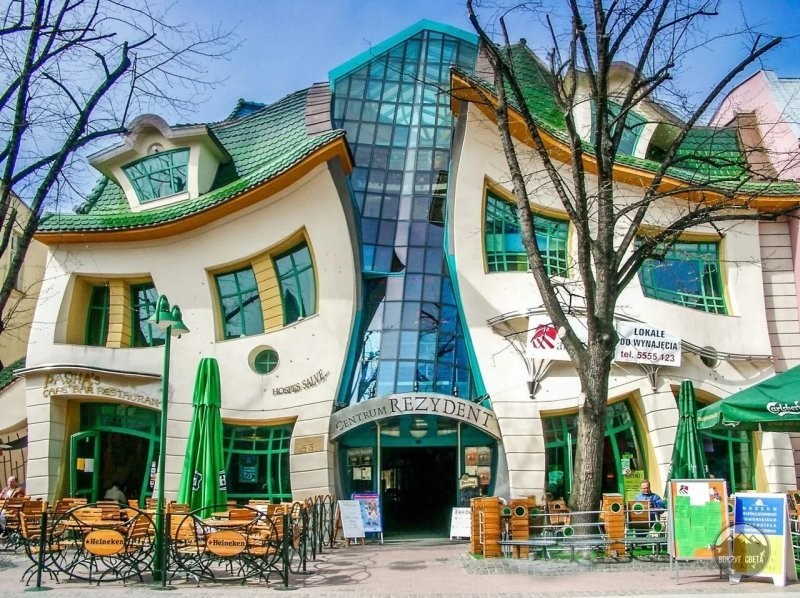 4. Кривой дом
