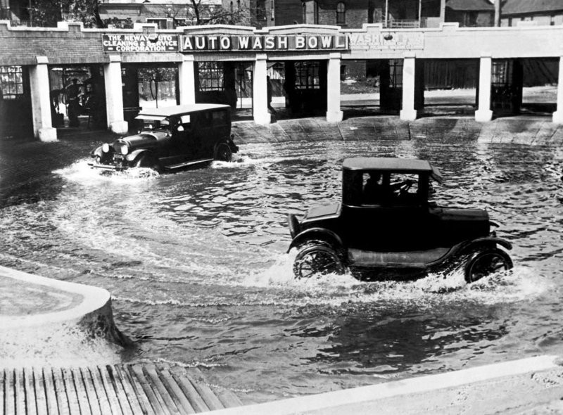 17. Мойка автомобилей, 1924 год, США