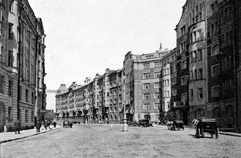 Большой проспект Петроградской стороны