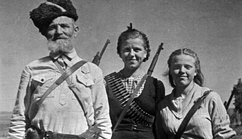 Где-то под Витебском в те года ... 