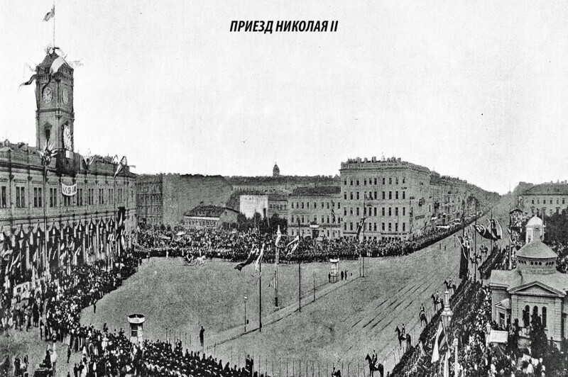 Знаменская площадь 