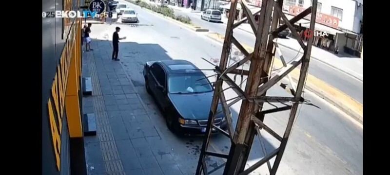 Драматические кадры из Турции: байкер сбил двух маленьких детей на глазах у мамы