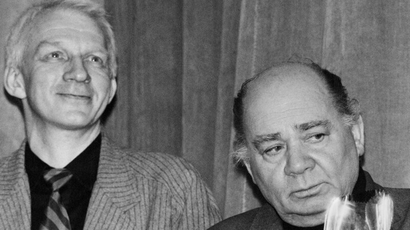 Владимир Носик и Евгений Леонов на премьере фильма «Американский дедушка», 1993 год.