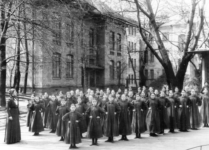 Филантропия в старом Петербурге
